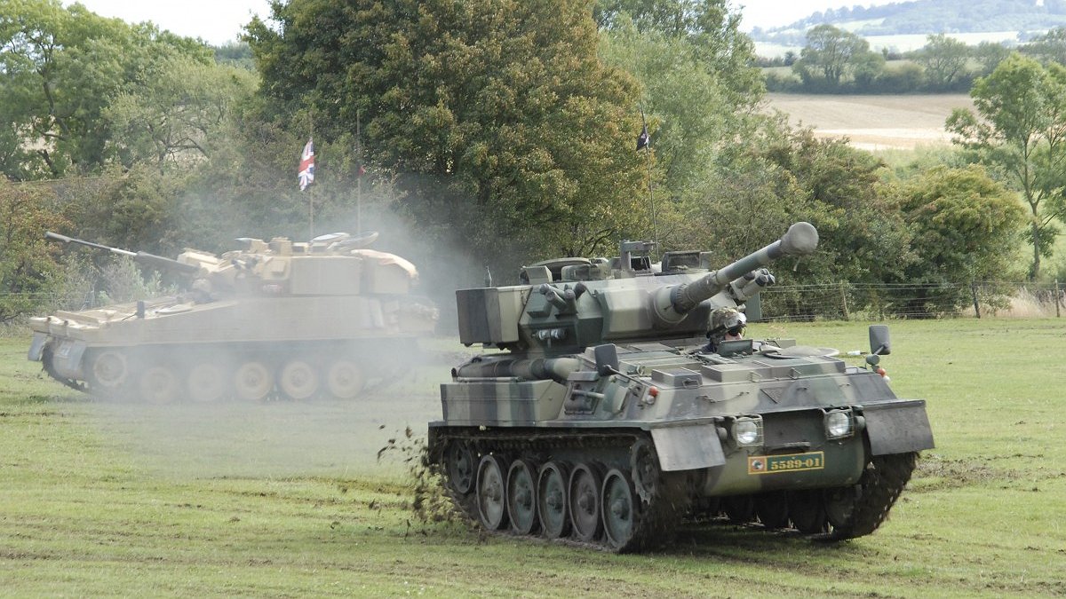 Illustration - Dépenses militaires : la paix des cimetières