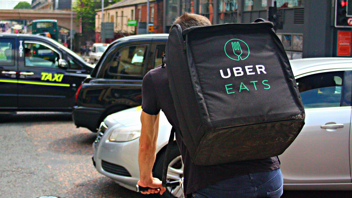 Illustration - “Travailler plus pour gagner moins, c’est non !”