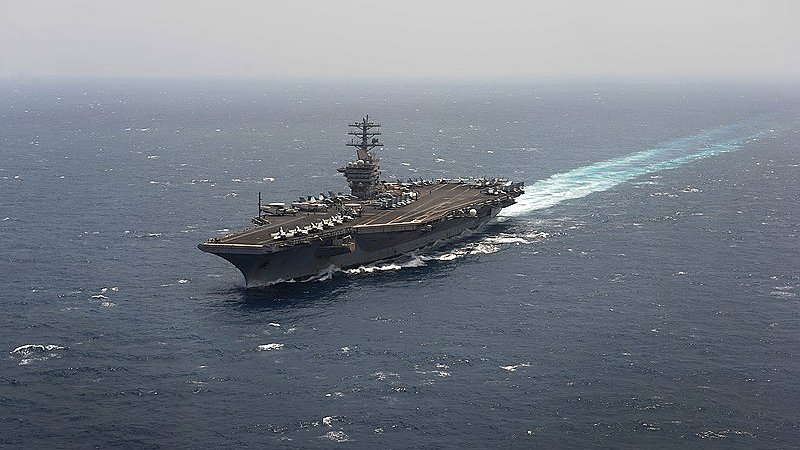 Illustration - Pile je négocie, face je bombarde