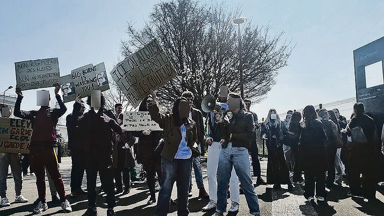 Illustration - Non aux fouilles !