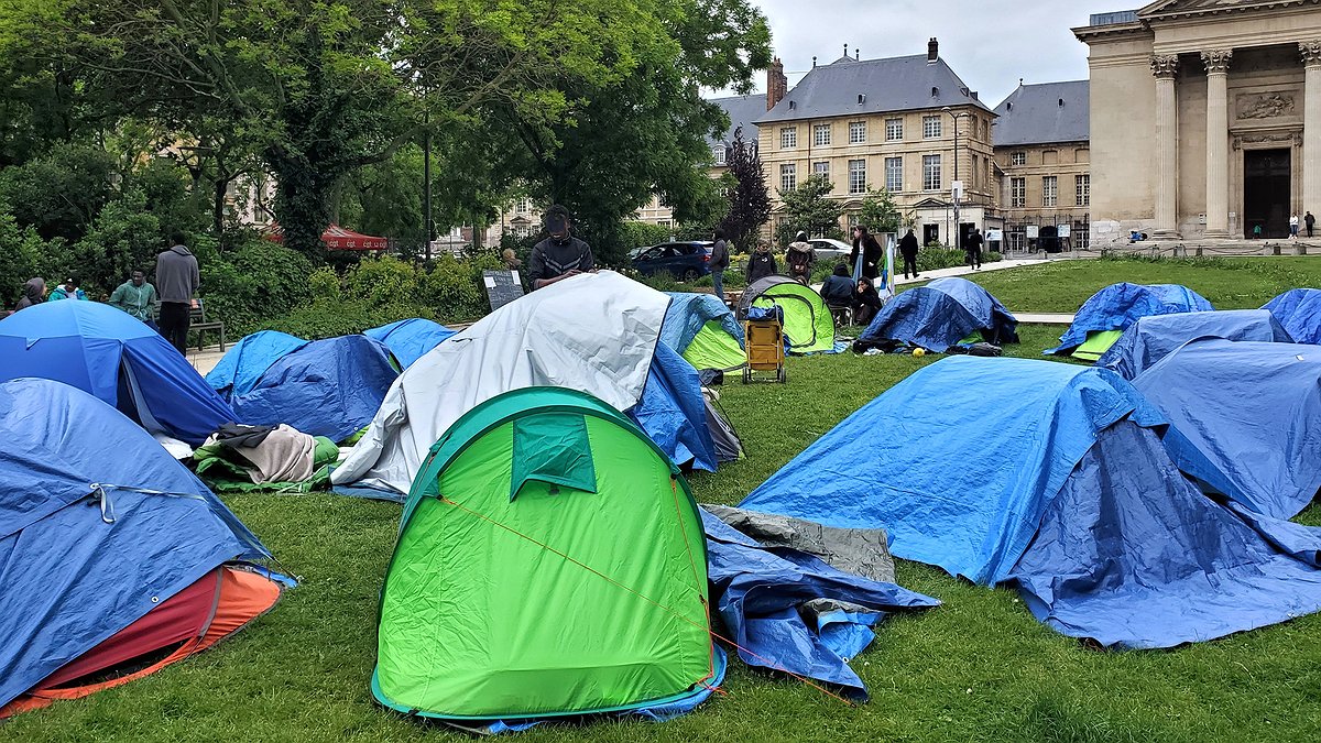 Illustration - Soutien aux mineurs isolés.