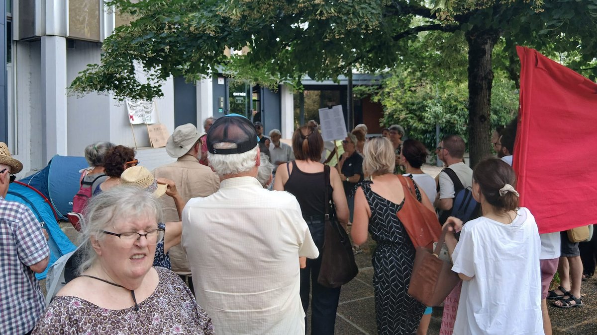 Illustration - Rassemblement contre l’expulsion d’une famille tchétchène