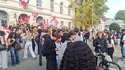 Illustration les lycéens dans la rue