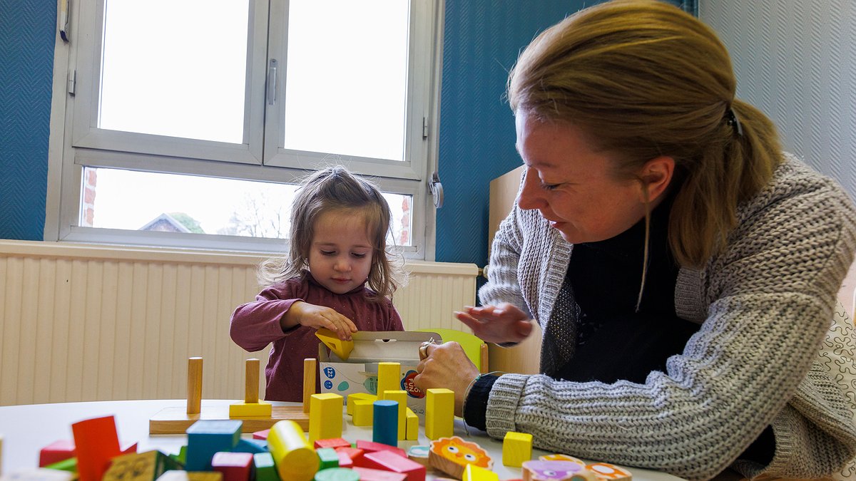 Illustration - l'aide sociale à l'enfance sacrifiée