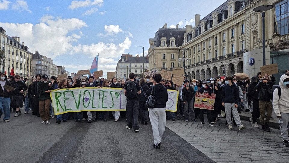 Illustration - Les lycéens maintiennent la pression