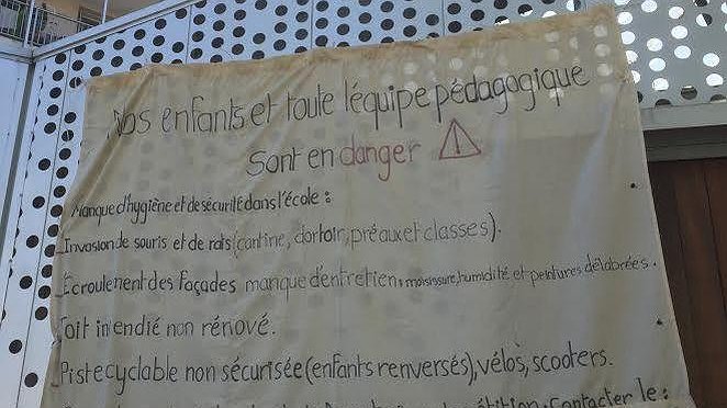 Illustration - école en danger