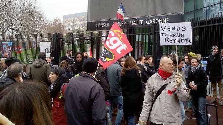 Illustration - des collèges fermés au nom de la mixité sociale !