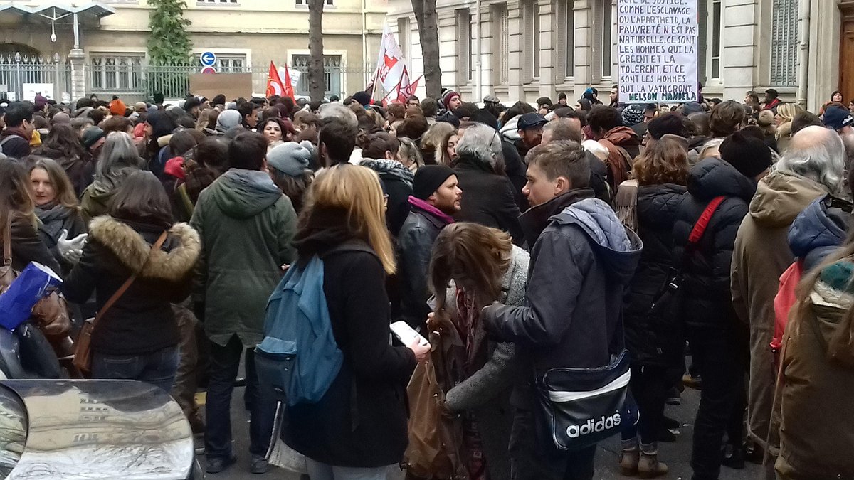 Illustration - À Lyon, un soutien réconfortant