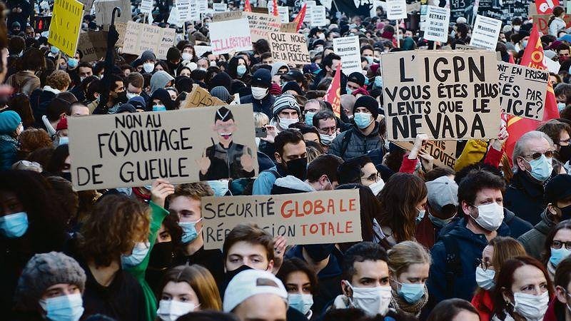 Illustration - Une loi pour renforcer les moyens de répression