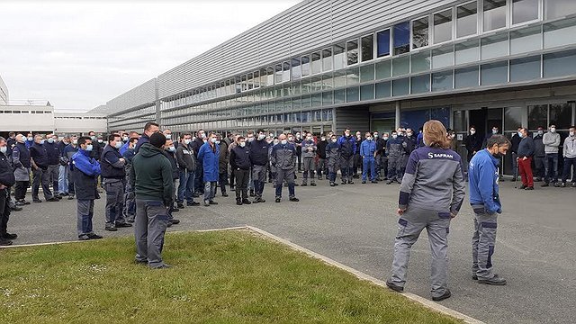 Illustration - pas touche aux congés !