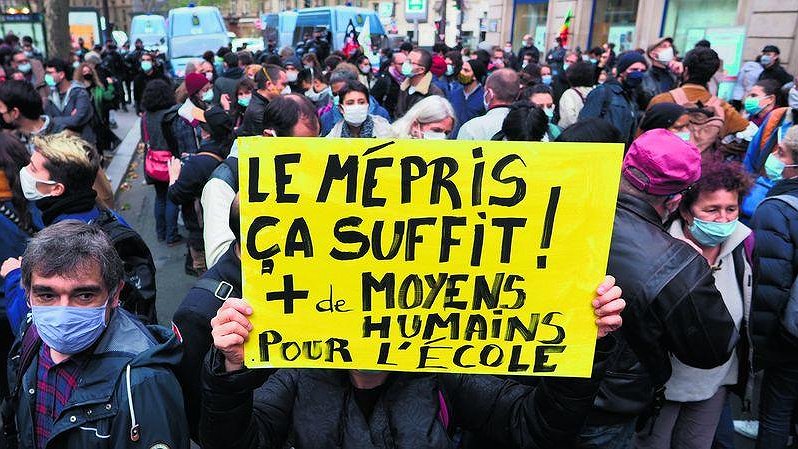 Illustration - provocation grossière contre les enseignants