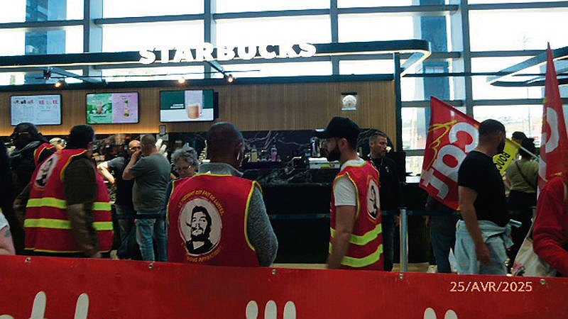 Illustration - cuisine écœurante à l’aéroport