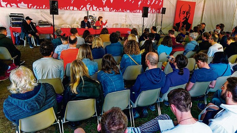 Illustration - De nombreux débats