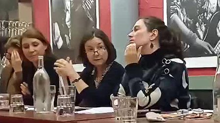 Illustration Débat les tricoteuses hystériques